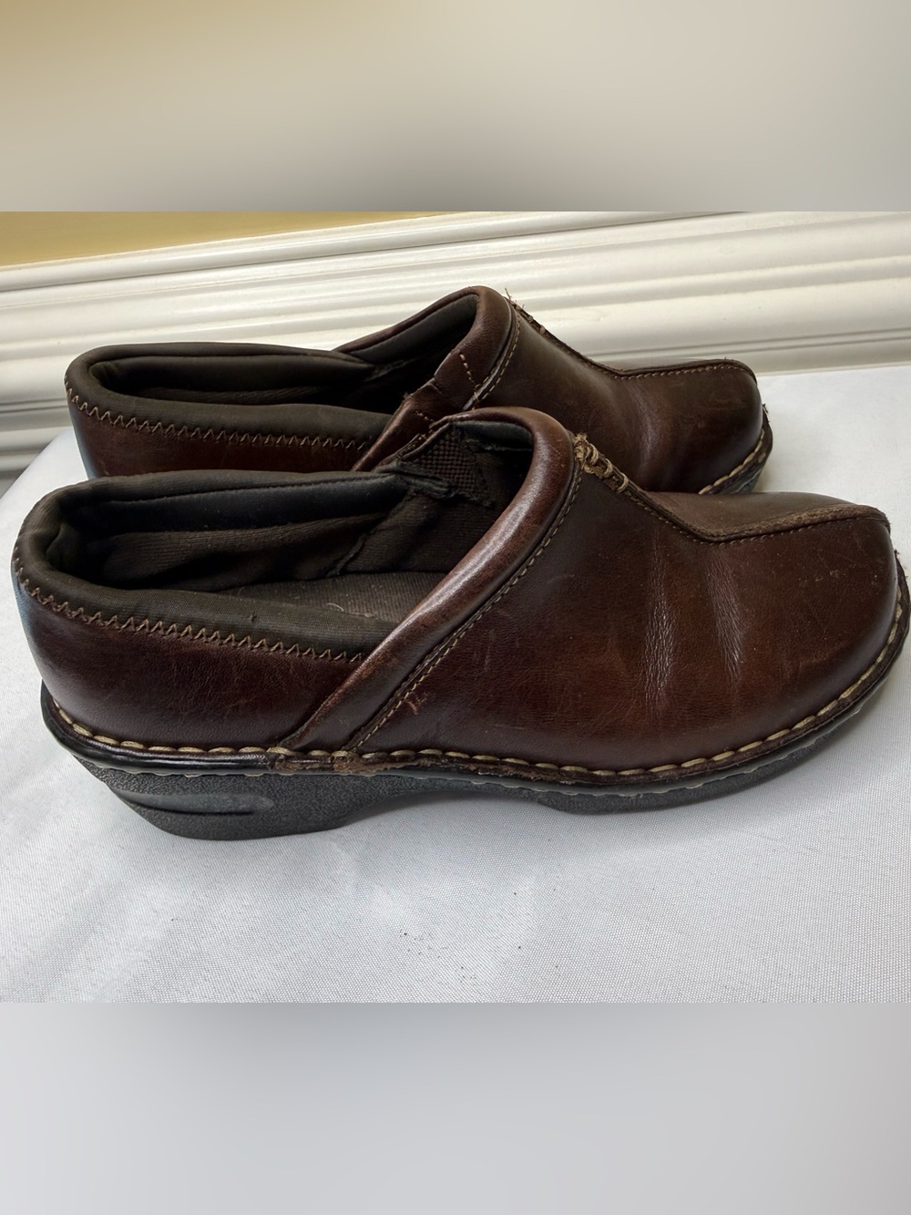 Eastland Kelsey Clogs Leather Great Condition Size 6.5 Women’s